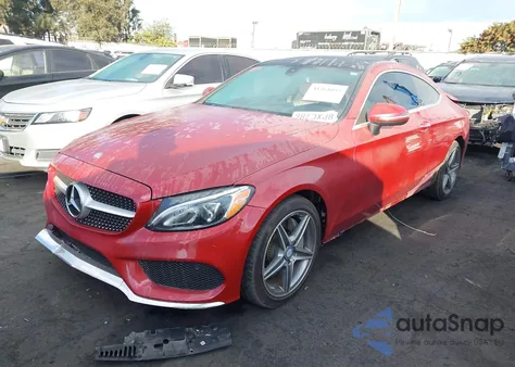 2017 Mercedes-Benz C 300 z USA, uszkodzony, nr VIN WDDWJ4JB4HF384166